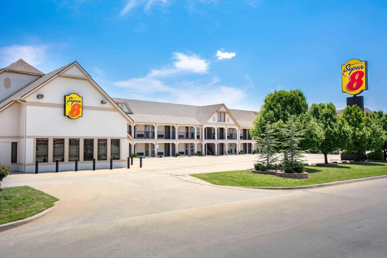 Super 8 By Wyndham City Of Moore Exterior photo