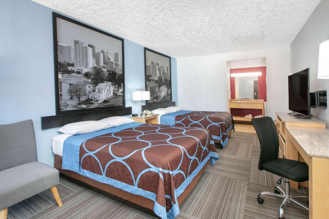 Super 8 By Wyndham City Of Moore Exterior photo